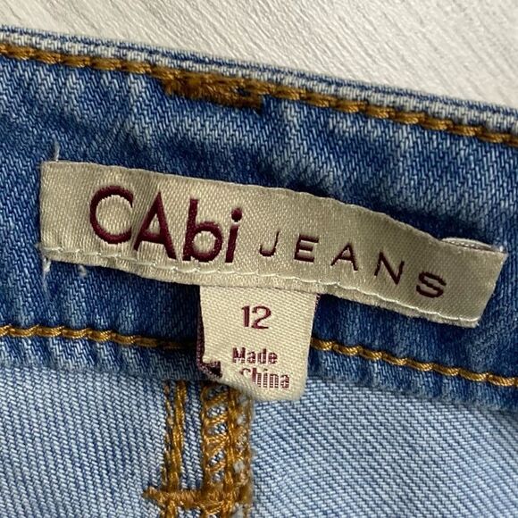 Cabi | Light Wash Malibu Flare Jeans Size 12 Style #223R - Picture 6 of 8